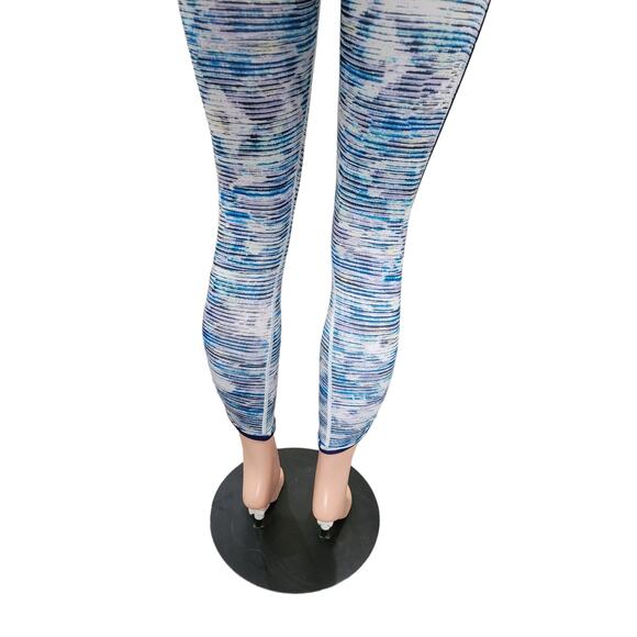 Lululemon Real Quick Tight Blurry Belle Multi Hero Blue Size 4 – Luxtreme Crop - Picture 12 of 16